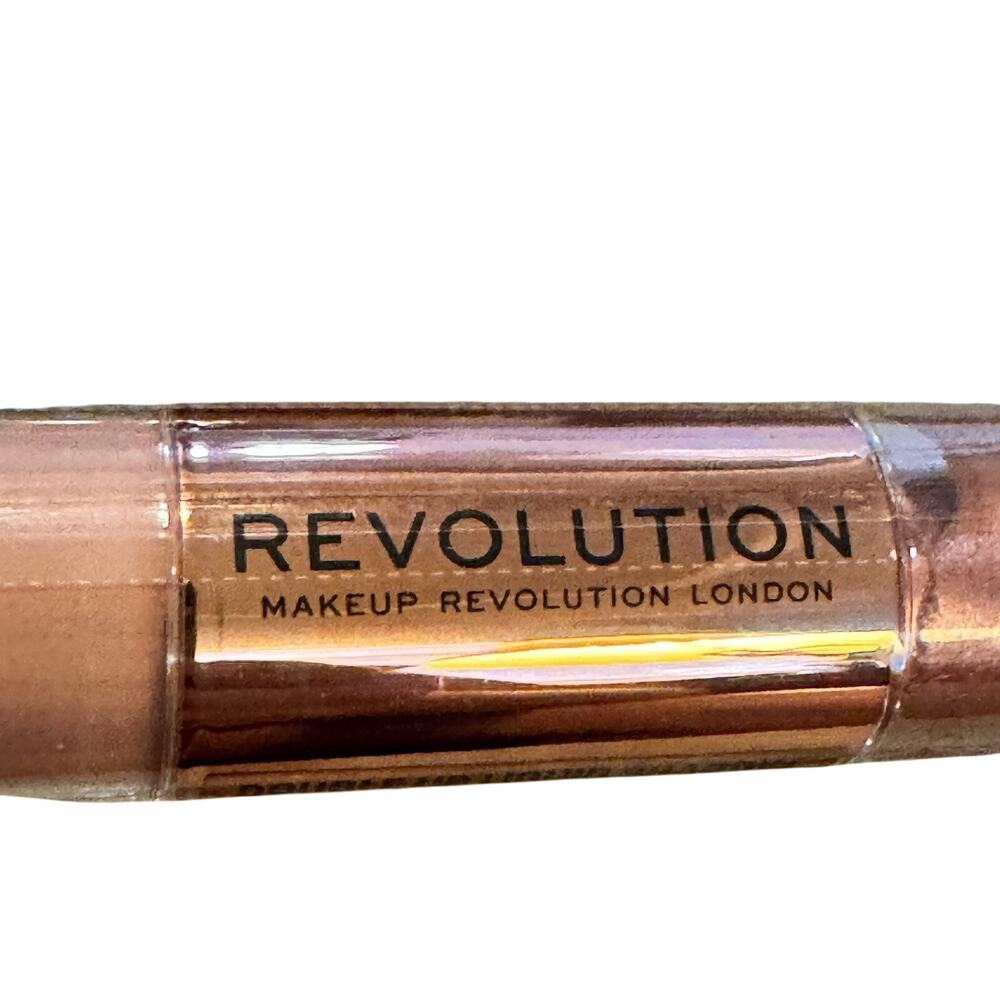 Revolution Double Up Liquid Eye Shadow in Infatuate Full Size New - Picture 3 of 5